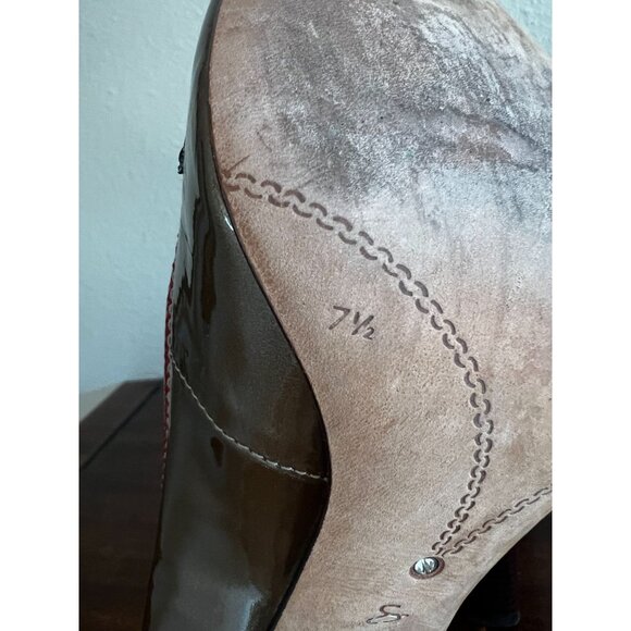 Corso Como Womens Patent Leather Heels 7.5N Red Trim Chunky Brazil - Picture 5 of 11